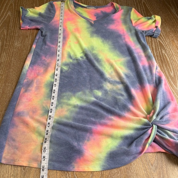 Jodifl Rainbow Tie Dye V-Neck Casual Tunic Top Women’s Size Medium Oversized - Picture 8 of 10